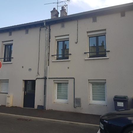 Appartement L'Ecrin De Saint Genest Lerpt - Belle Vue Et Calme Extérieur photo